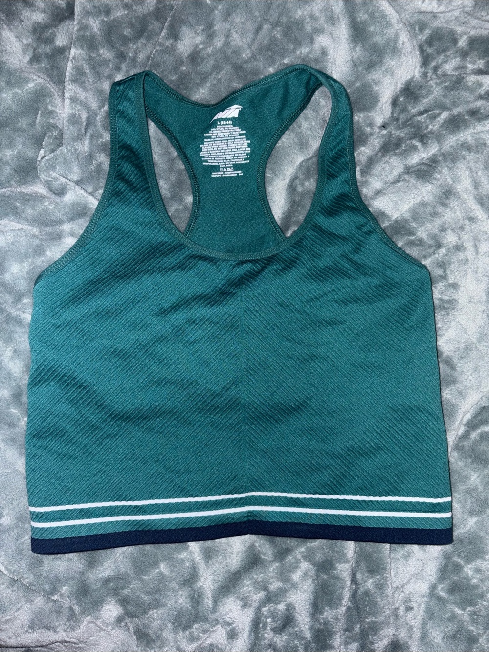 Razorback tank top cropped.